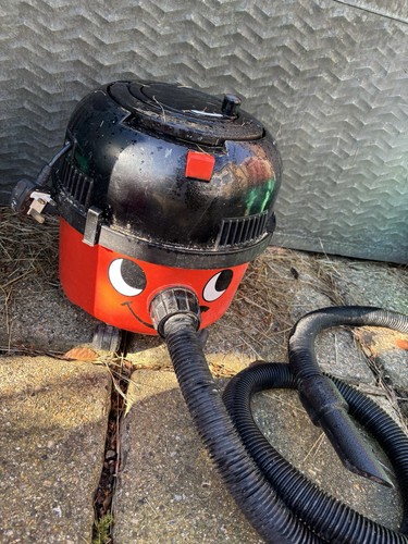 Henry vacuum cleaner 2000 - henry,